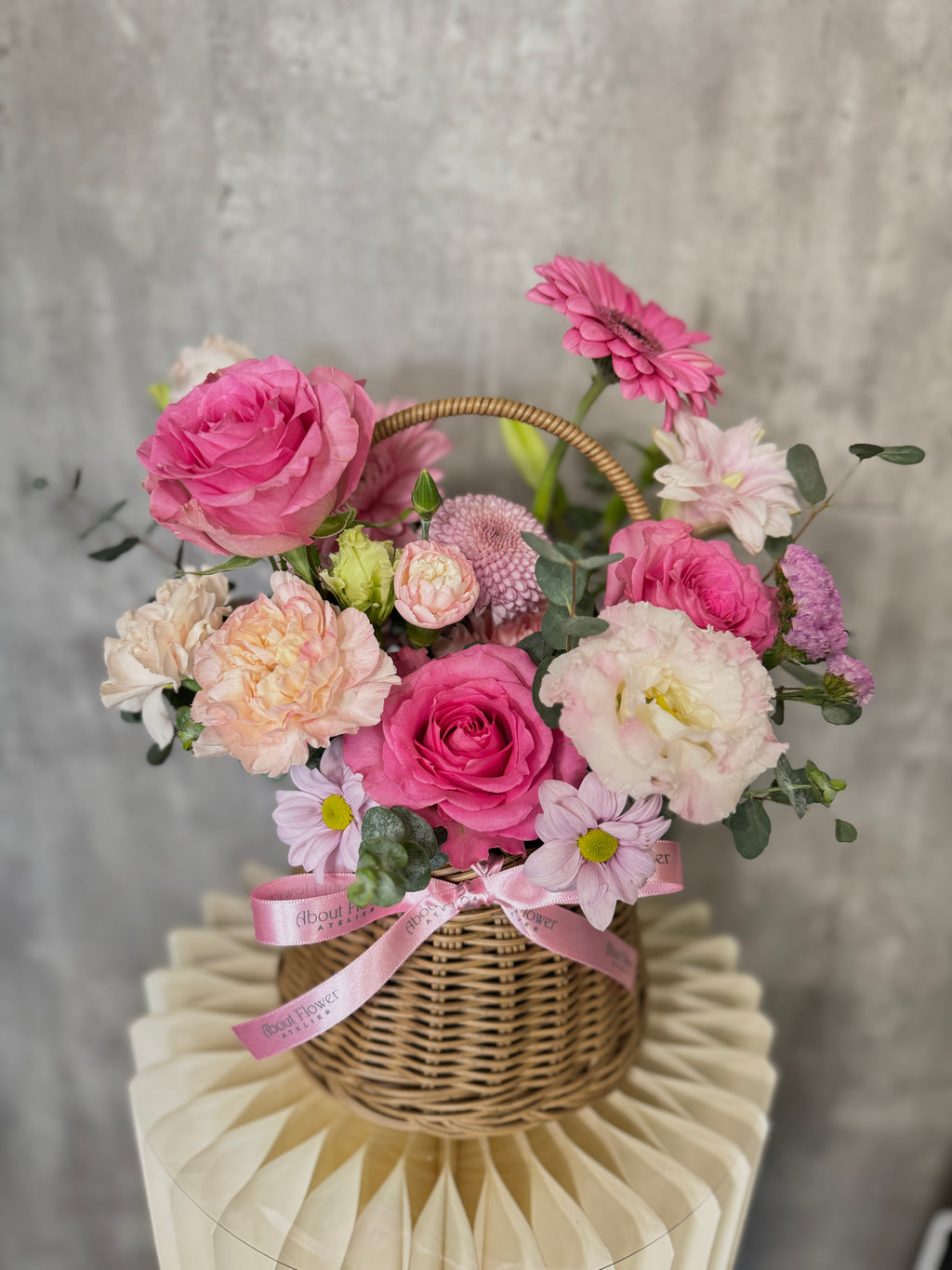 AC-190 Lovely pink basket