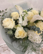 AF-012 Cream Rose Bouquet