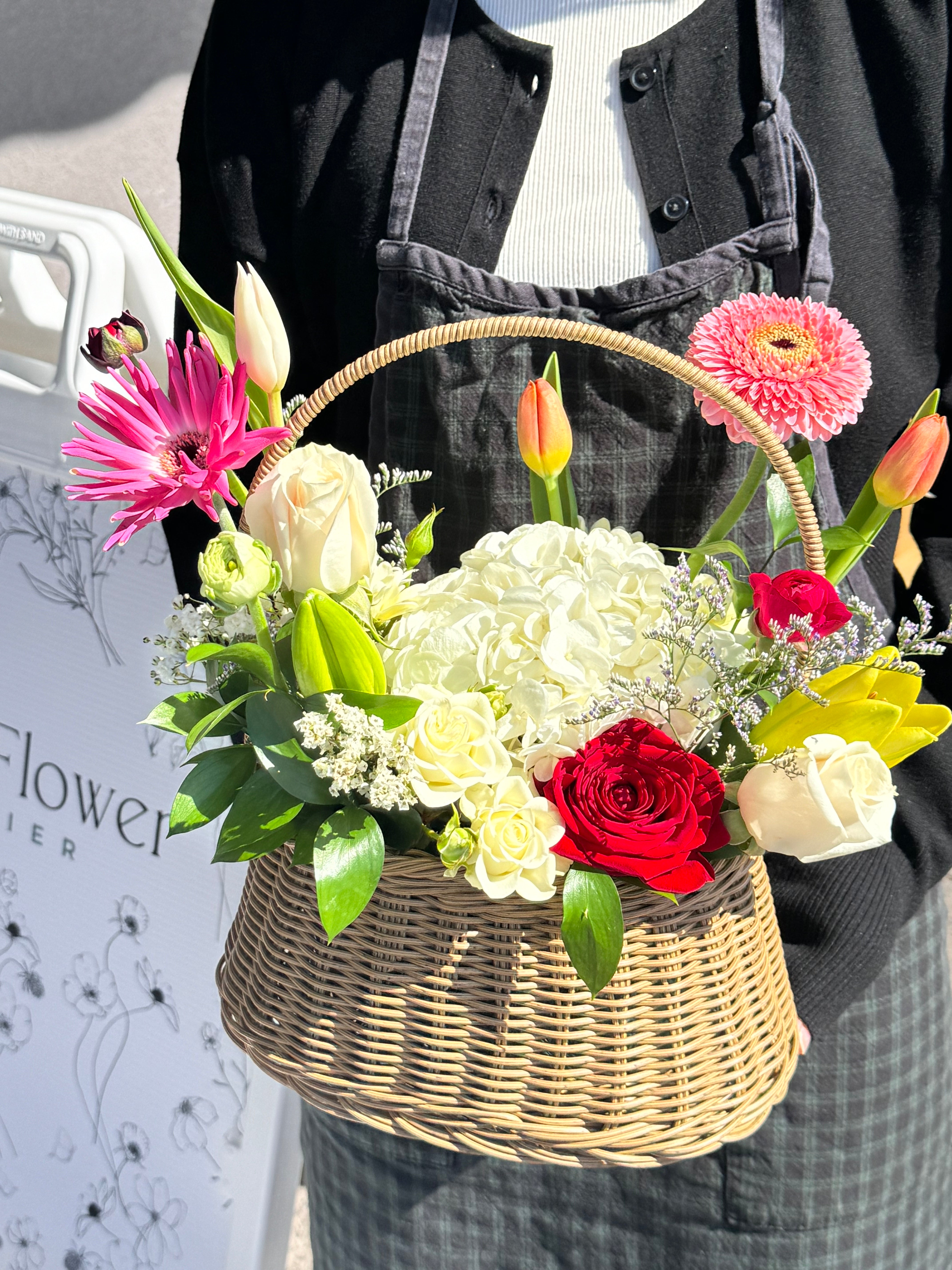 AC-010 Mothers Day Basket Arrangements