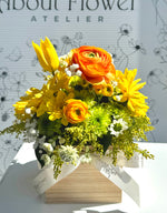 AC-004 Sunshine Garden Centerpiece