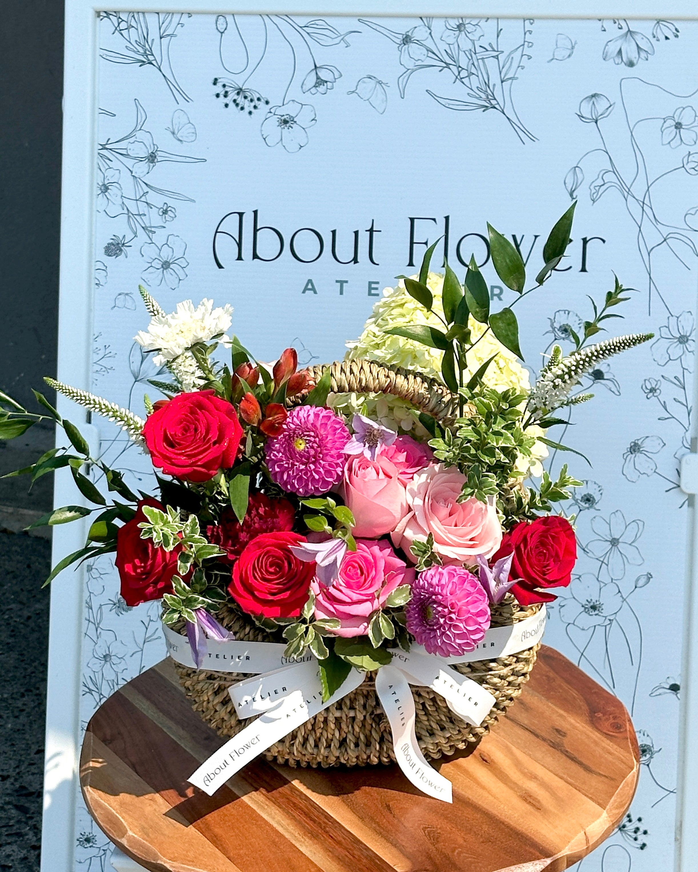 AC-001 About Flower Fresh Rose Basket